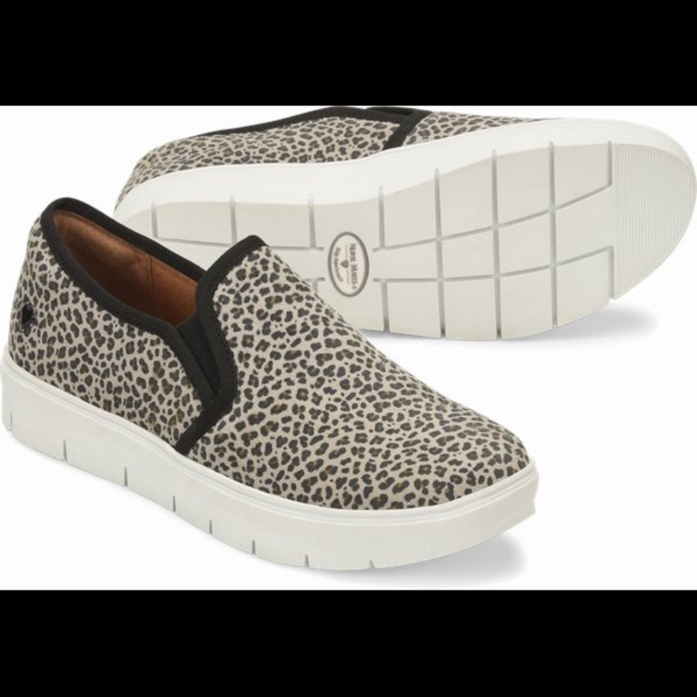 Nurse mates slip in grey leopard slip in 6.5